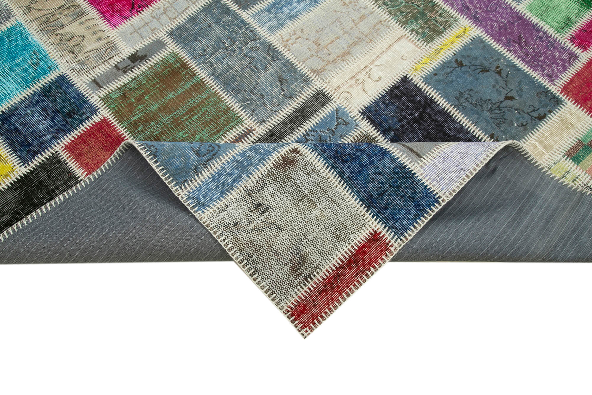 Handmade Wool Area Rug – Kirk Yama Grey Patchwork Cotton Wool Rug 5'8"x8'0"