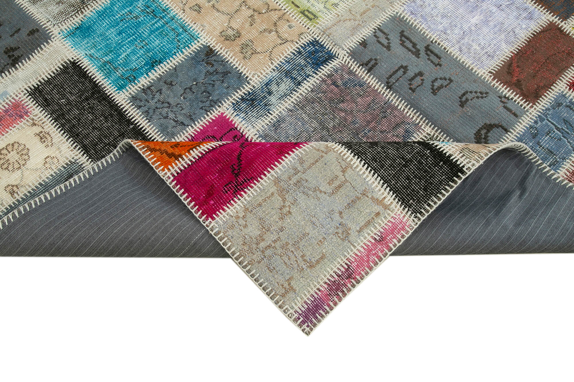 Handmade Wool Area Rug – Kirk Yama Grey Patchwork Cotton Wool Rug 5'9''x8'0''