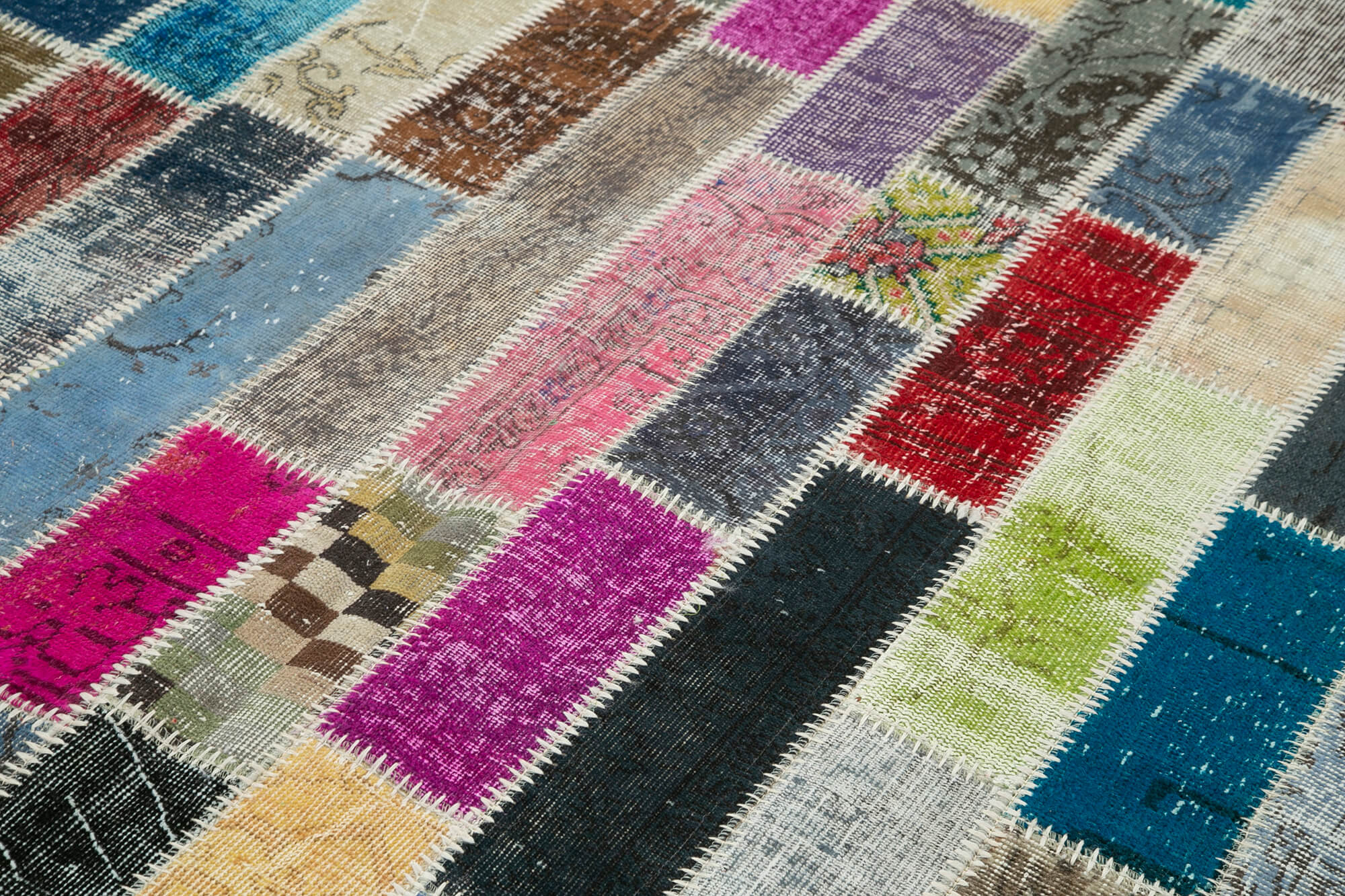 Handmade Patchwork Rug - Kirk Yama Grey Cotton Wool 6x8 Area Rug Durable & Soft