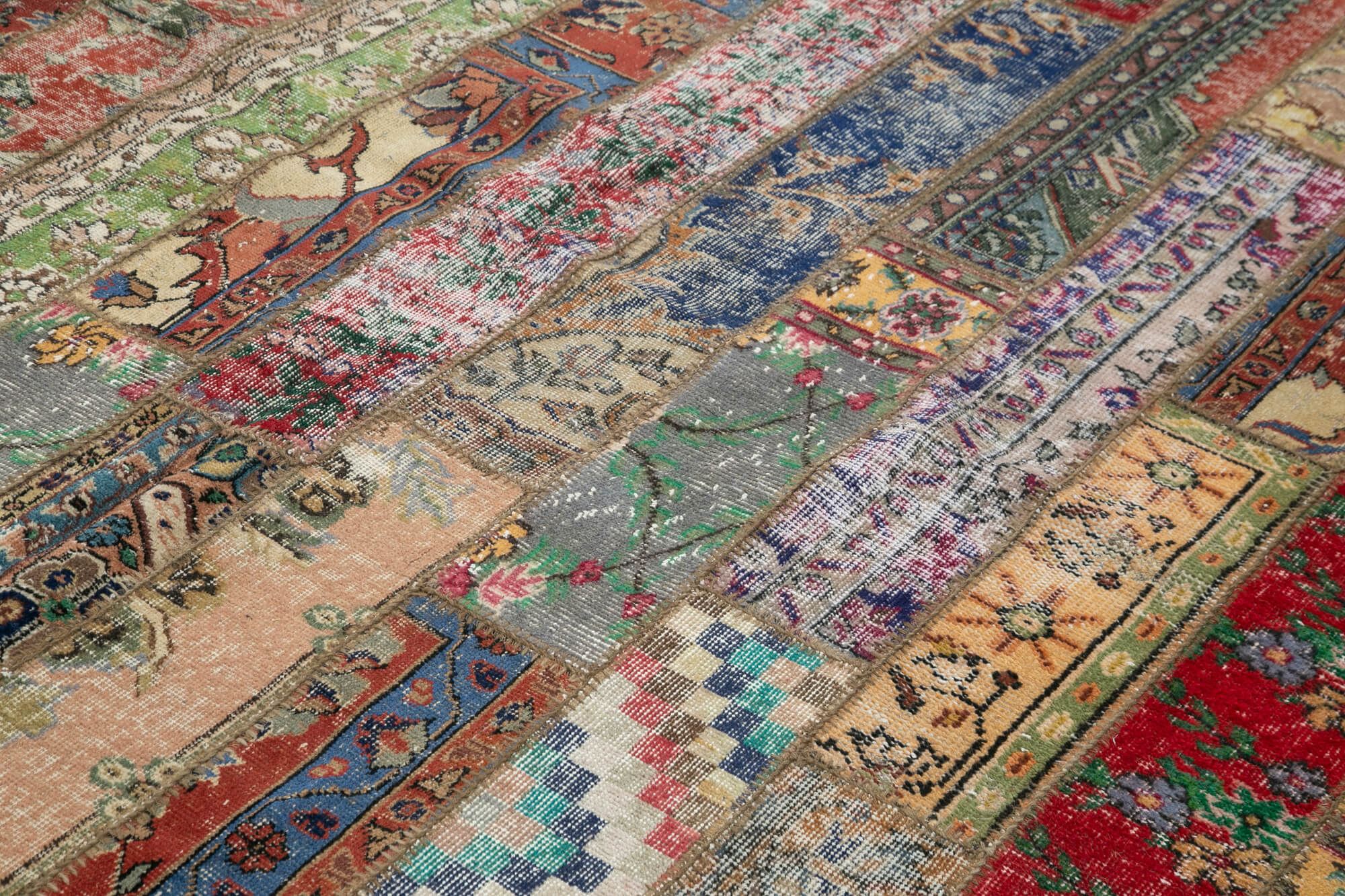 Handmade Patchwork Rug - Kirk Yama Grey Wool Area Rug 8'x10'1'' Cotton Wool Blend