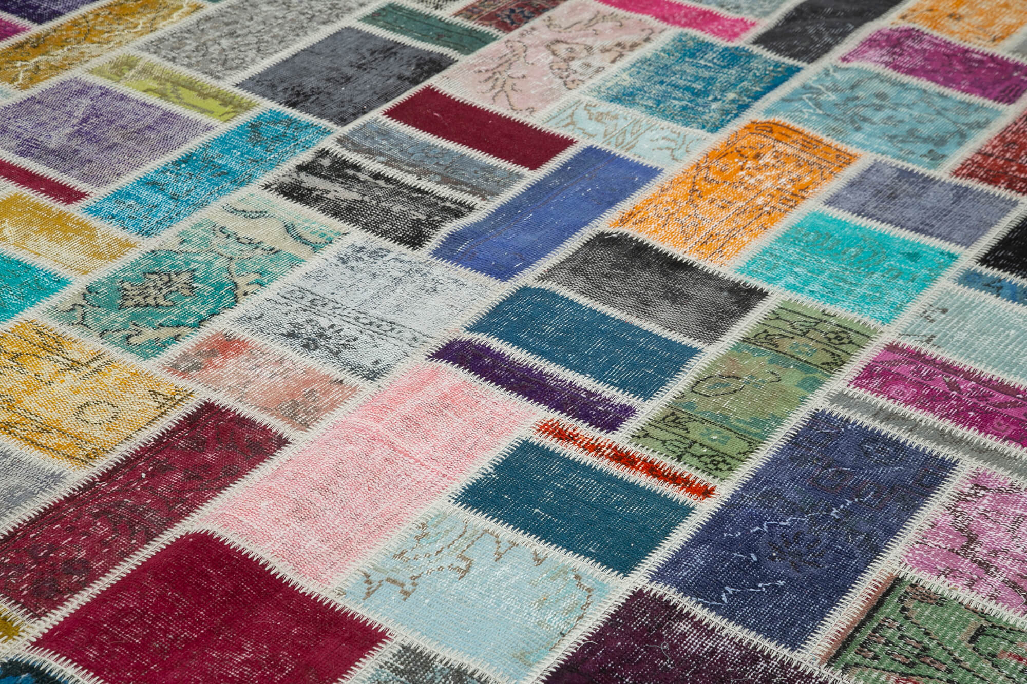 Handmade Patchwork Area Rug - Kirk Yama Grey Cotton Wool Rug 8'8''x11'9'' by Agacan
