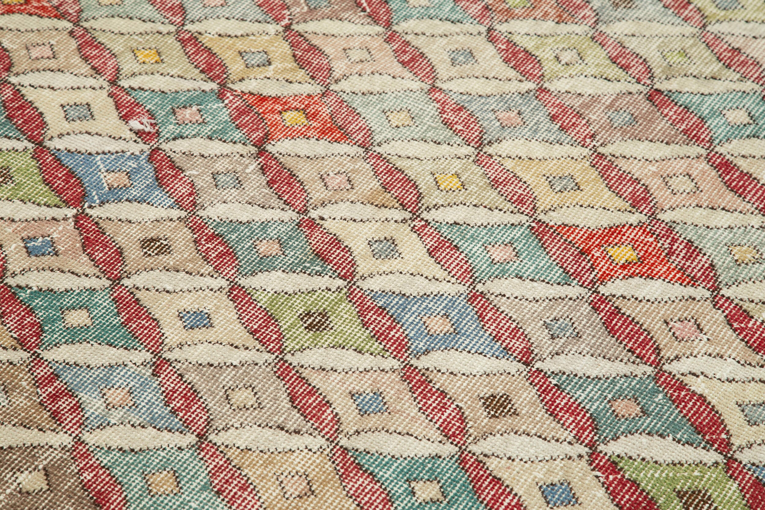 Handmade Area Rug - Checkered Kilim Beige Cotton Wool Rug 5'1" x 9'5"