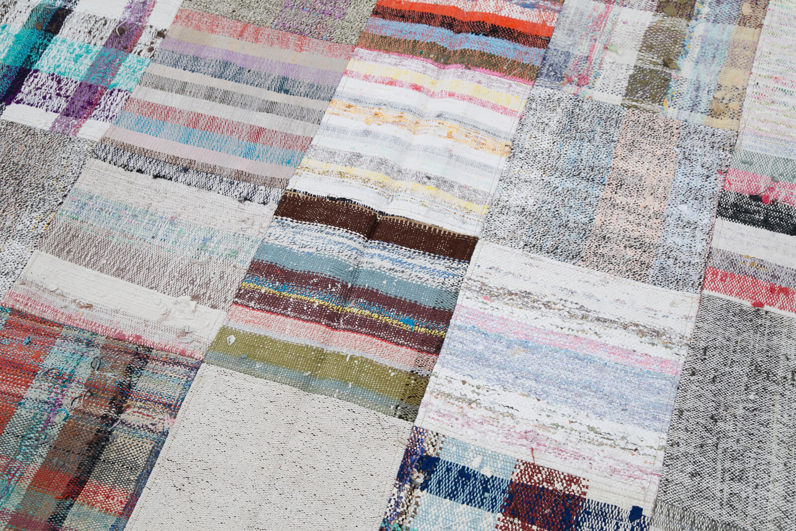 Handmade Patchwork Rug - Kirk Yama Grey Cotton Wool Vintage Area Rug 6'11''x10'