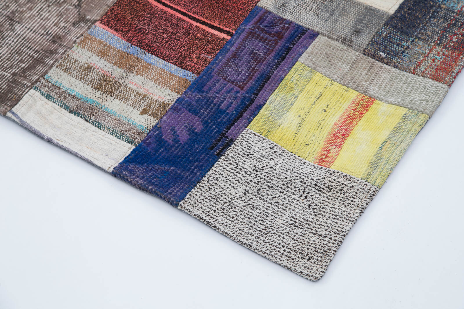 Handmade Patchwork Rug - Kirk Yama Grey Cotton Wool Area Rug 6'7''x9'8''