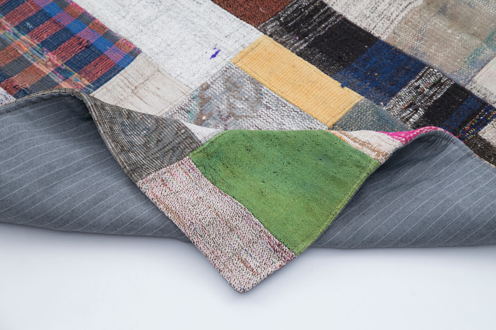Handmade Patchwork Rug - Kirk Yama Grey Cotton Wool Area Rug 6'7''x9'8''