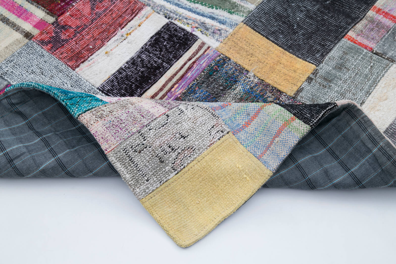 Handmade Patchwork Rug - Kirk Yama Grey Cotton Wool Carpet 6'7''x10'0''