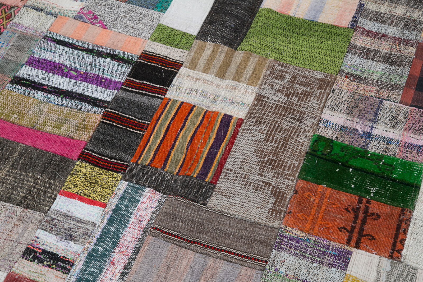 Handmade Patchwork Rug - Grey Patchwork Carpet, Cotton Wool Carpet, Durable Wool Carpet