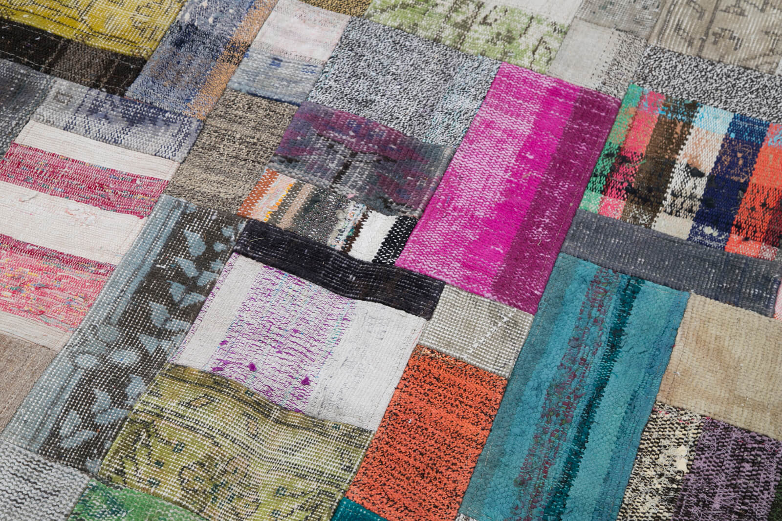 Handmade Wool Area Rug - Grey Patchwork Turkish Carpet | Cotton Wool Durable Rug 6'6''x9'11''
