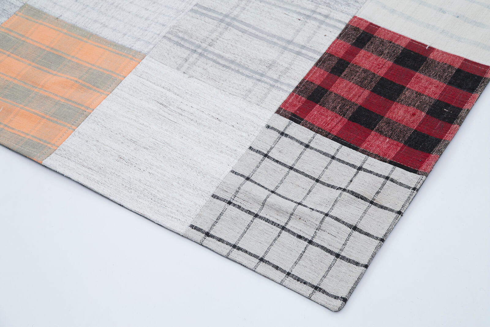 Handmade Wool Area Rug - Kirk Yama Grey Patchwork Cotton Wool Rug 6'7''x9'10''