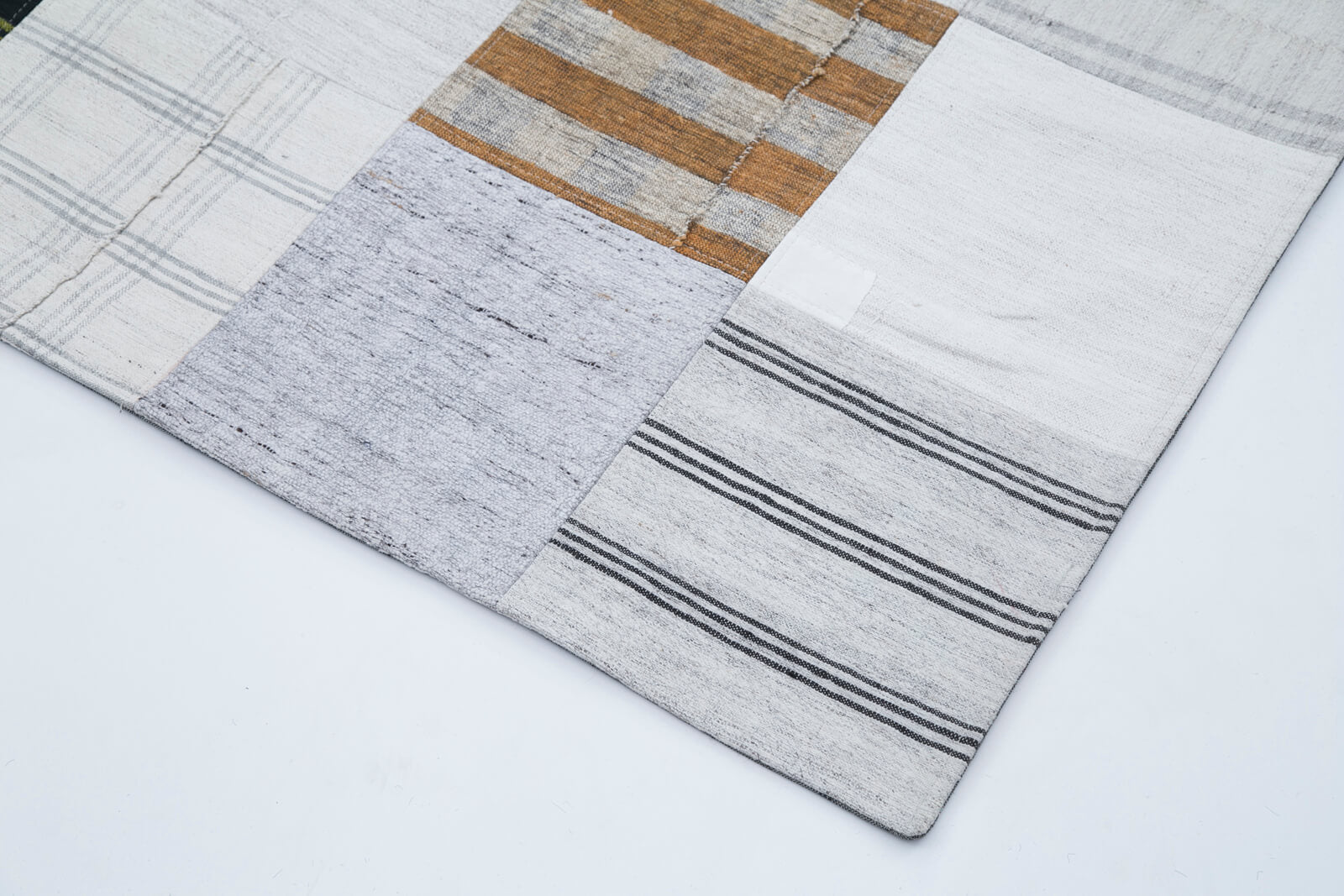 Handmade Patchwork Rug - Kirk Yama Grey Cotton Wool 6'7''x9'10'' Vintage Area Rug