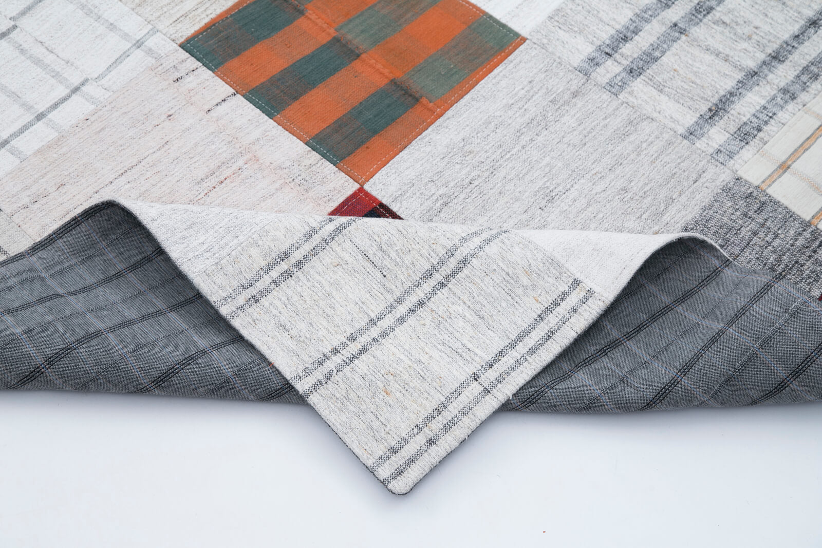 Handmade Patchwork Rug – Kirk Yama Grey Cotton Wool Vintage Area Rug 6'7''x9'10''