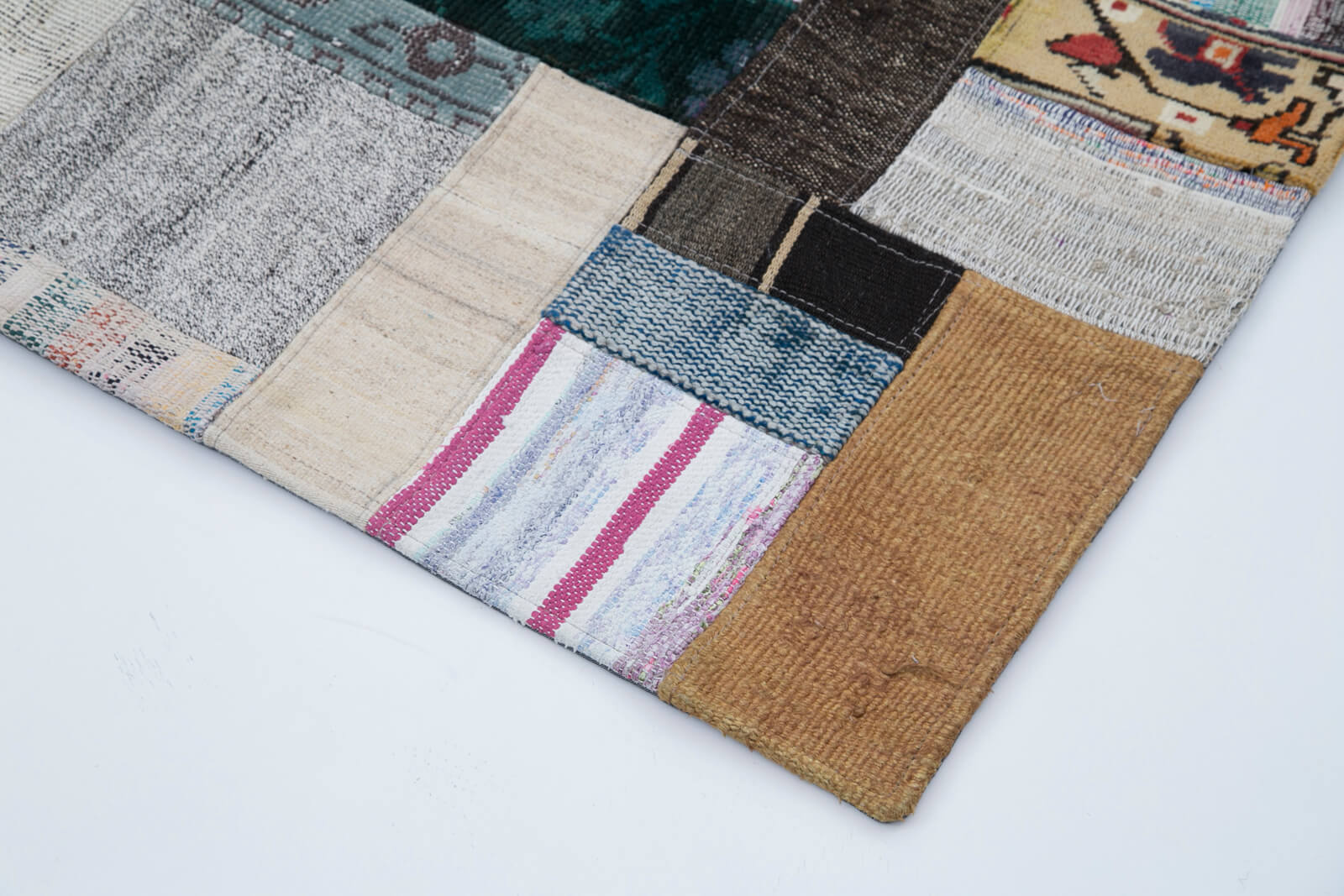 Handmade Patchwork Rug - Kirk Yama Grey Cotton Wool Area Rug 5'7''x7'10''
