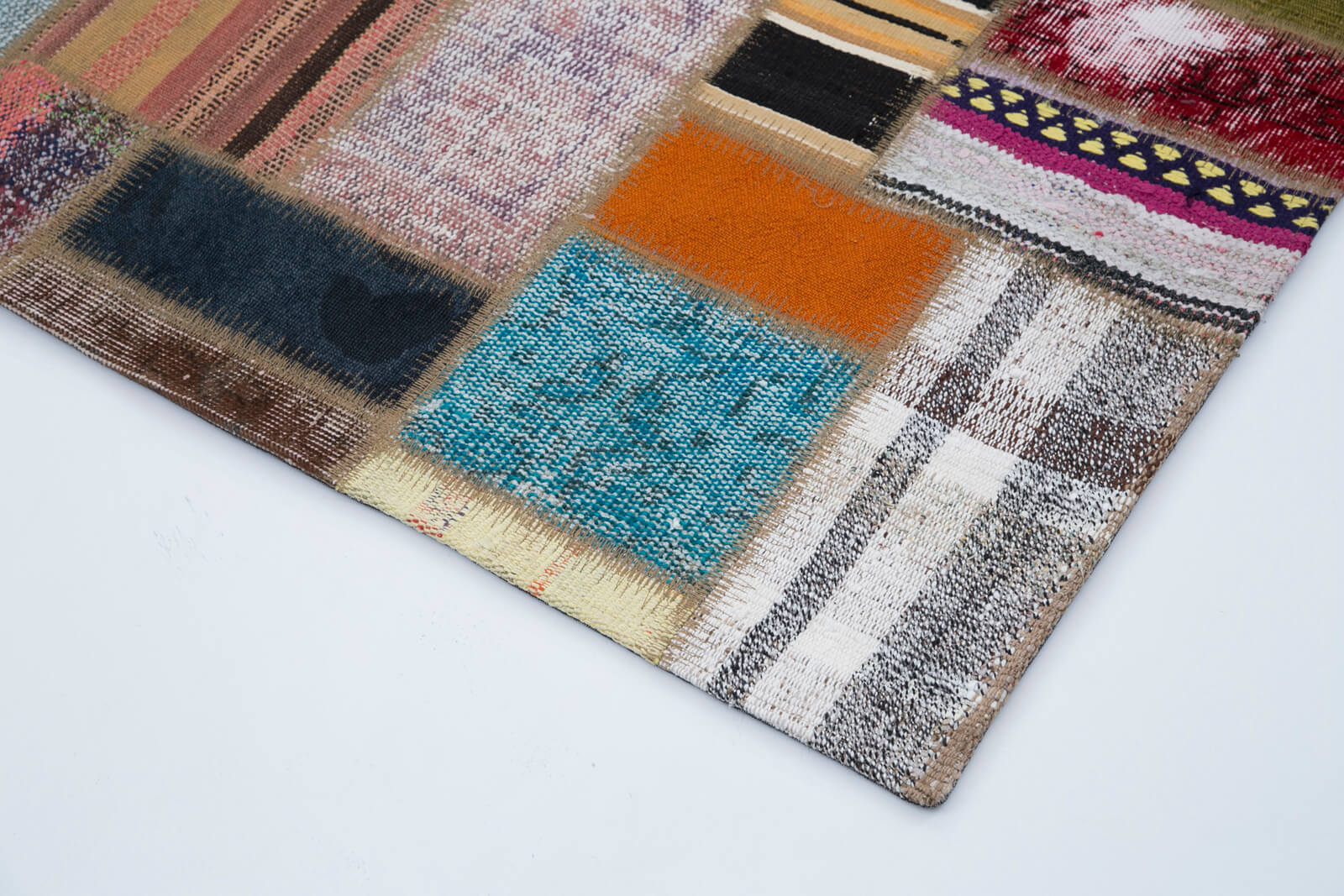 Handmade Area Rug – Grey Patchwork Wool Cotton Rug by Agacan | Durable Soft Floor Covering