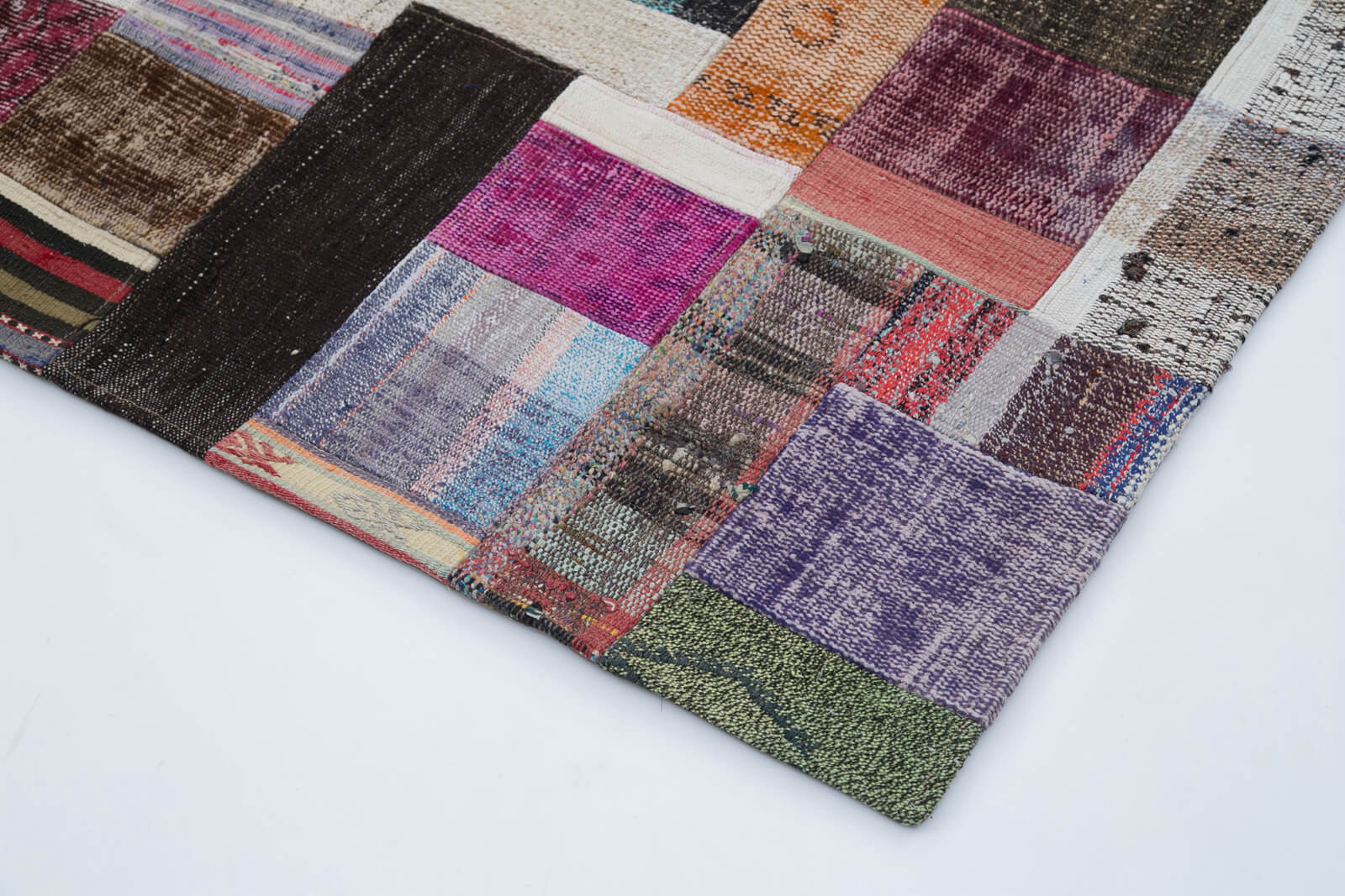 Handmade Patchwork Rug – Kirk Yama Grey Cotton Wool Blend Area Rug 6'9''x10'