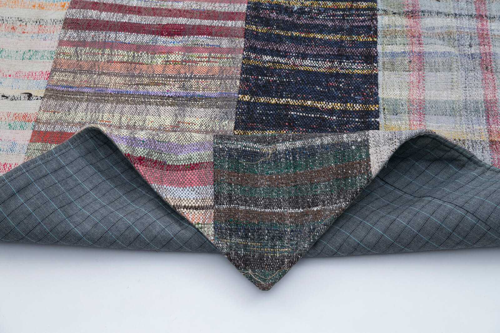 Handmade Patchwork Rug – Kirk Yama Grey Cotton Wool 6x10 Area Rug
