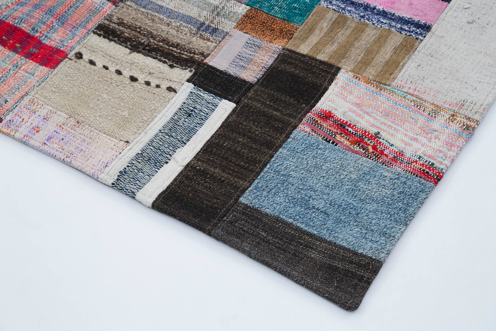 Handmade Patchwork Rug - Kirk Yama Grey Cotton Wool Area Rug 6'7''x9'11''