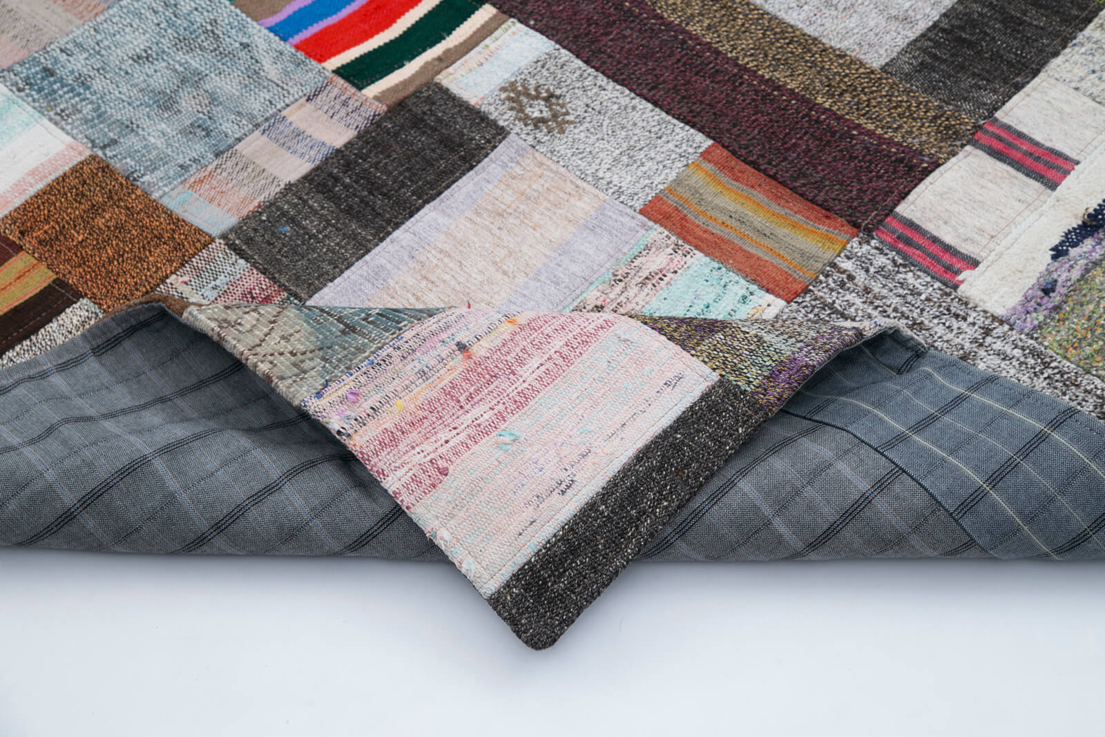 Handmade Patchwork Rug - Kirk Yama Grey Cotton Wool Area Rug 6'7''x9'11''