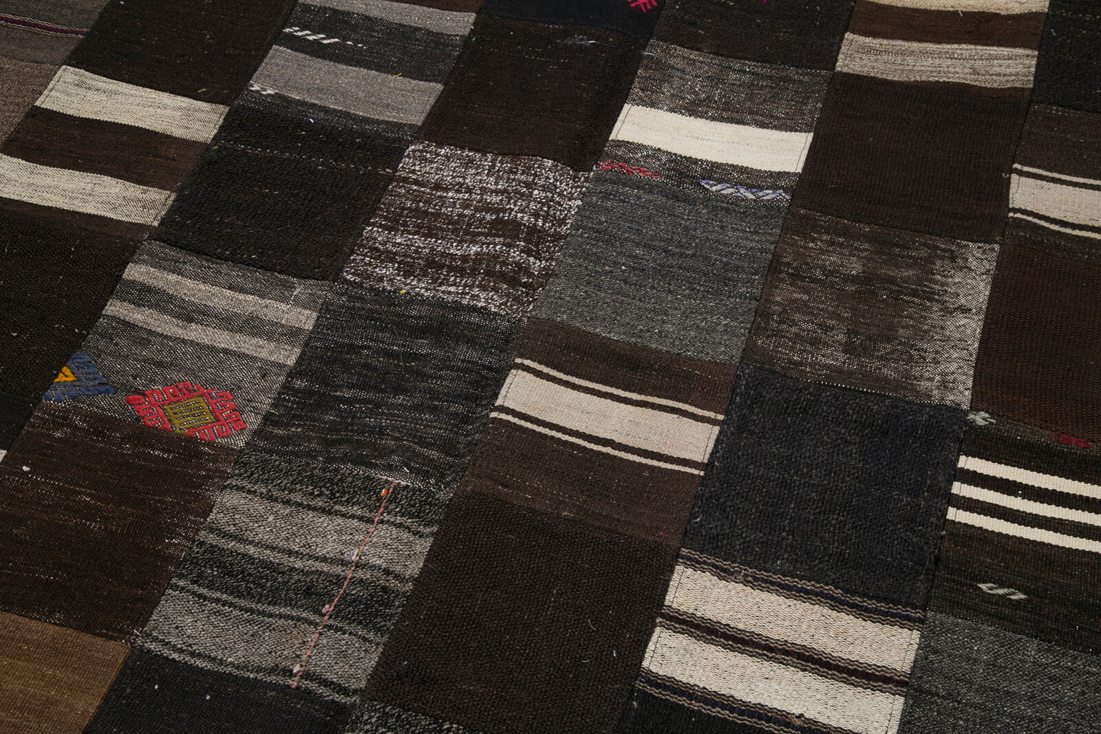 Handmade Patchwork Rug - Brown Cotton Wool Vintage Area Rug 6'7''x9'9''
