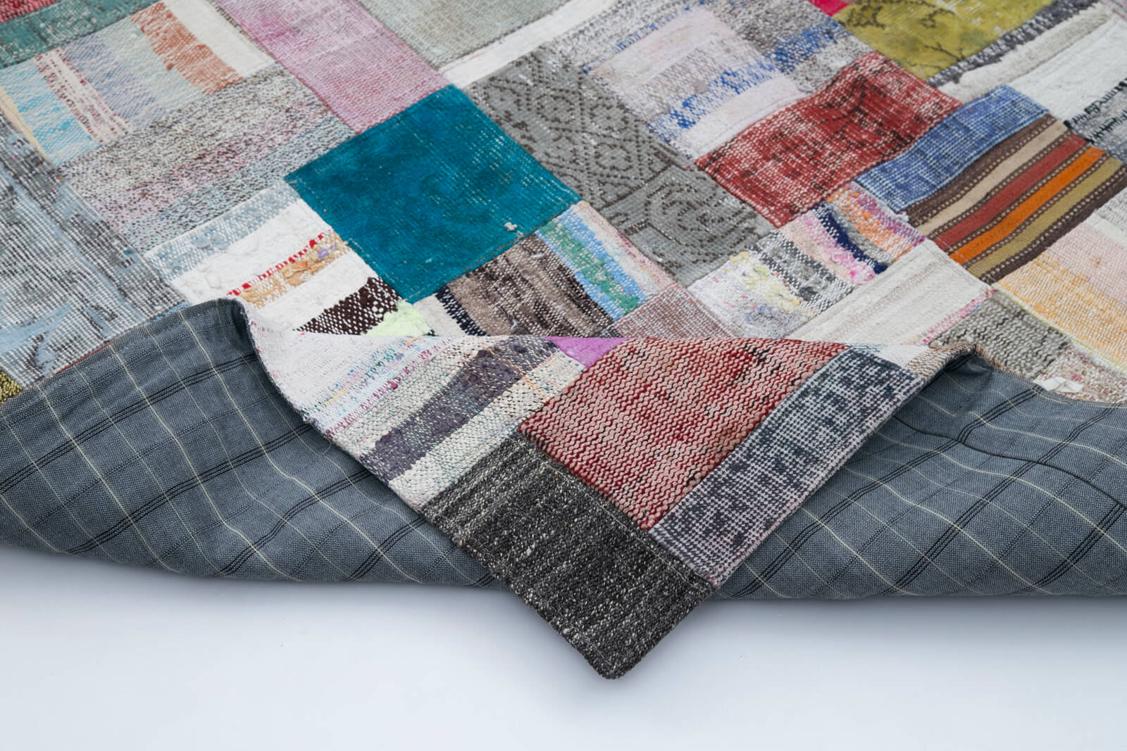 Handmade Patchwork Rug – Kirk Yama Grey Cotton Wool Area Rug 6'7''x9'8''