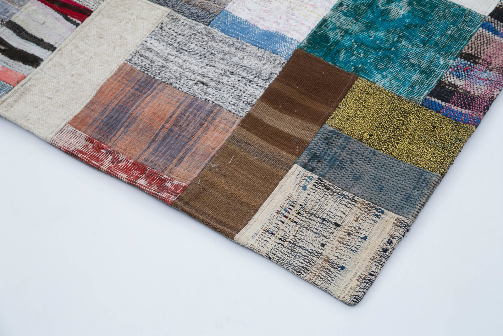 Handmade Patchwork Rug - Kirk Yama Grey Cotton Wool Area Rug 6'7''x9'10''