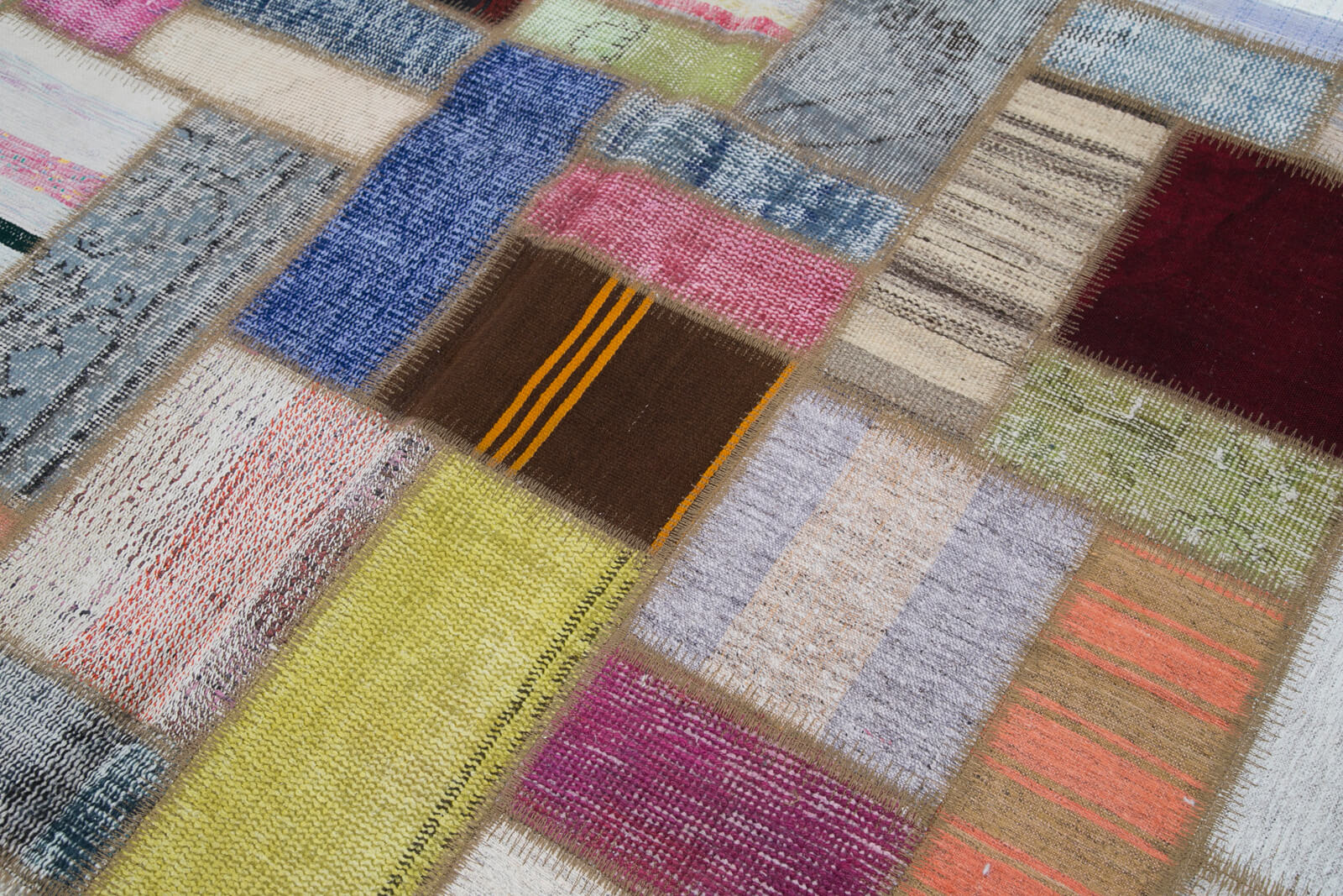 Handmade Area Rug - Grey Patchwork Cotton Wool Vintage Turkish Carpet 6'9" x 9'7"