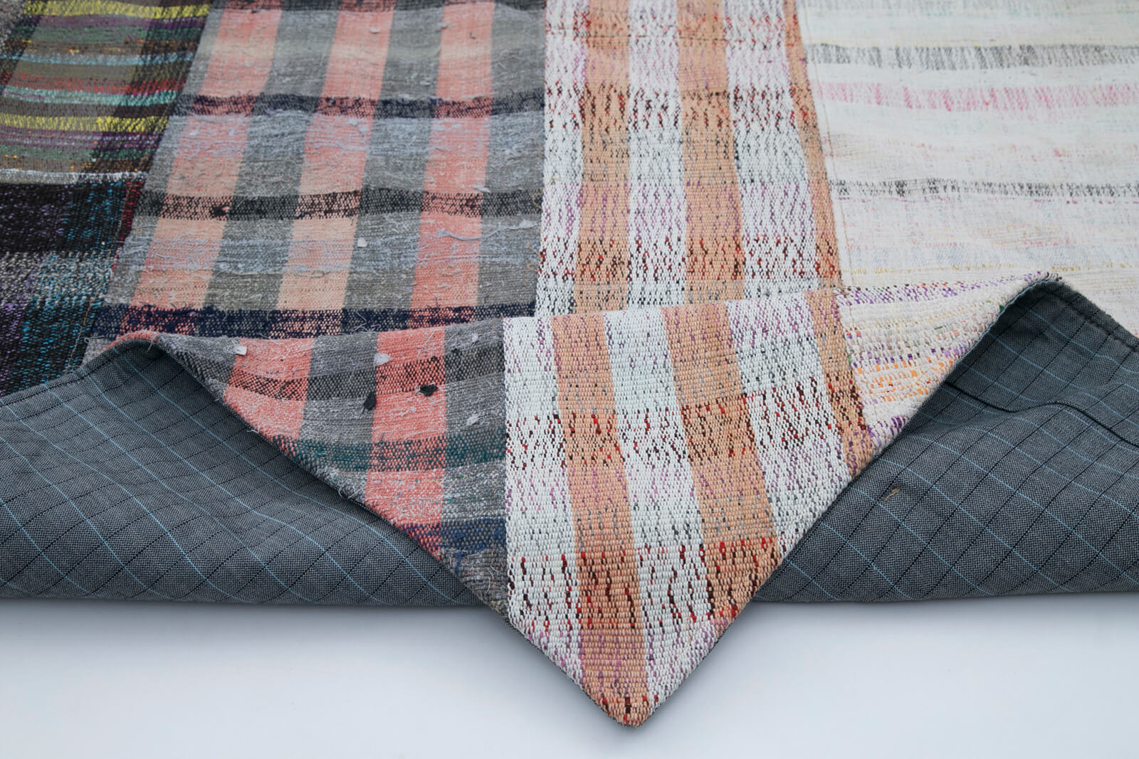 Handmade Patchwork Rug - Grey Cotton Wool Vintage Area Rug 6'5''x10'0''