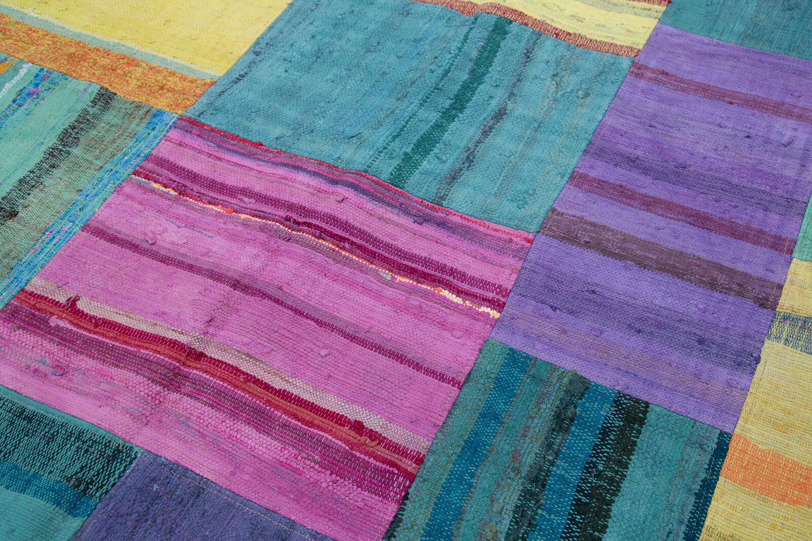 Handmade Patchwork Rug - Kirk Yama Grey Area Rug 6'7''x9'11'' Cotton Wool Carpet