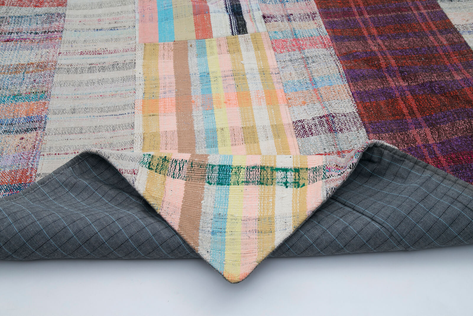 Handmade Patchwork Rug - Kirk Yama Grey Cotton Wool Area Rug 6'8" x 9'11"