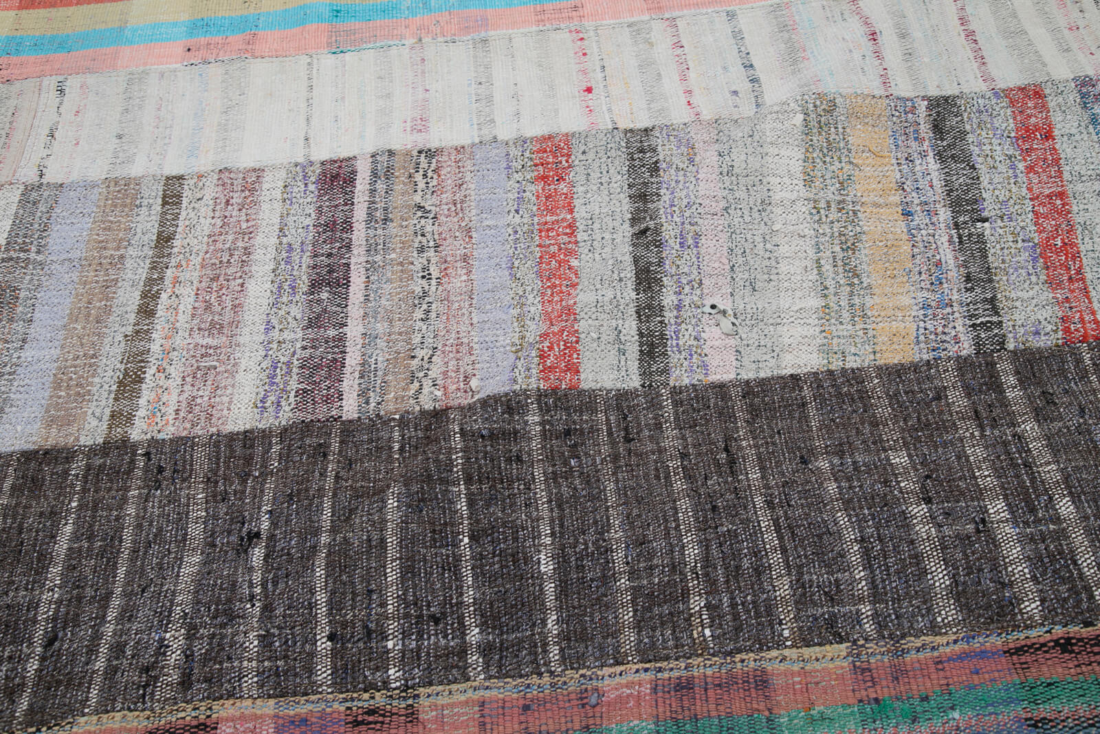 Handmade Patchwork Rug - Kirk Yama Grey Cotton Wool Area Rug 6'8" x 9'11"