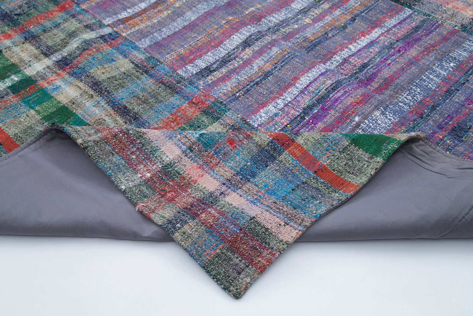 Handmade Wool Area Rug - Kirk Yama Grey Patchwork Cotton Wool Rug 6x9