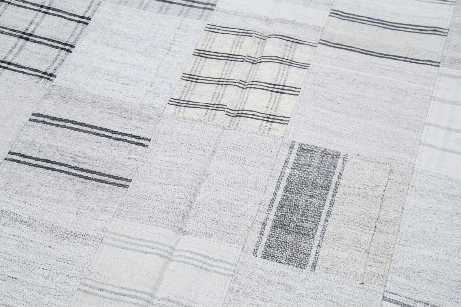 Handmade Area Rug - Kirk Yama Beige Patchwork Cotton Wool Carpet 6'8''x9'10''