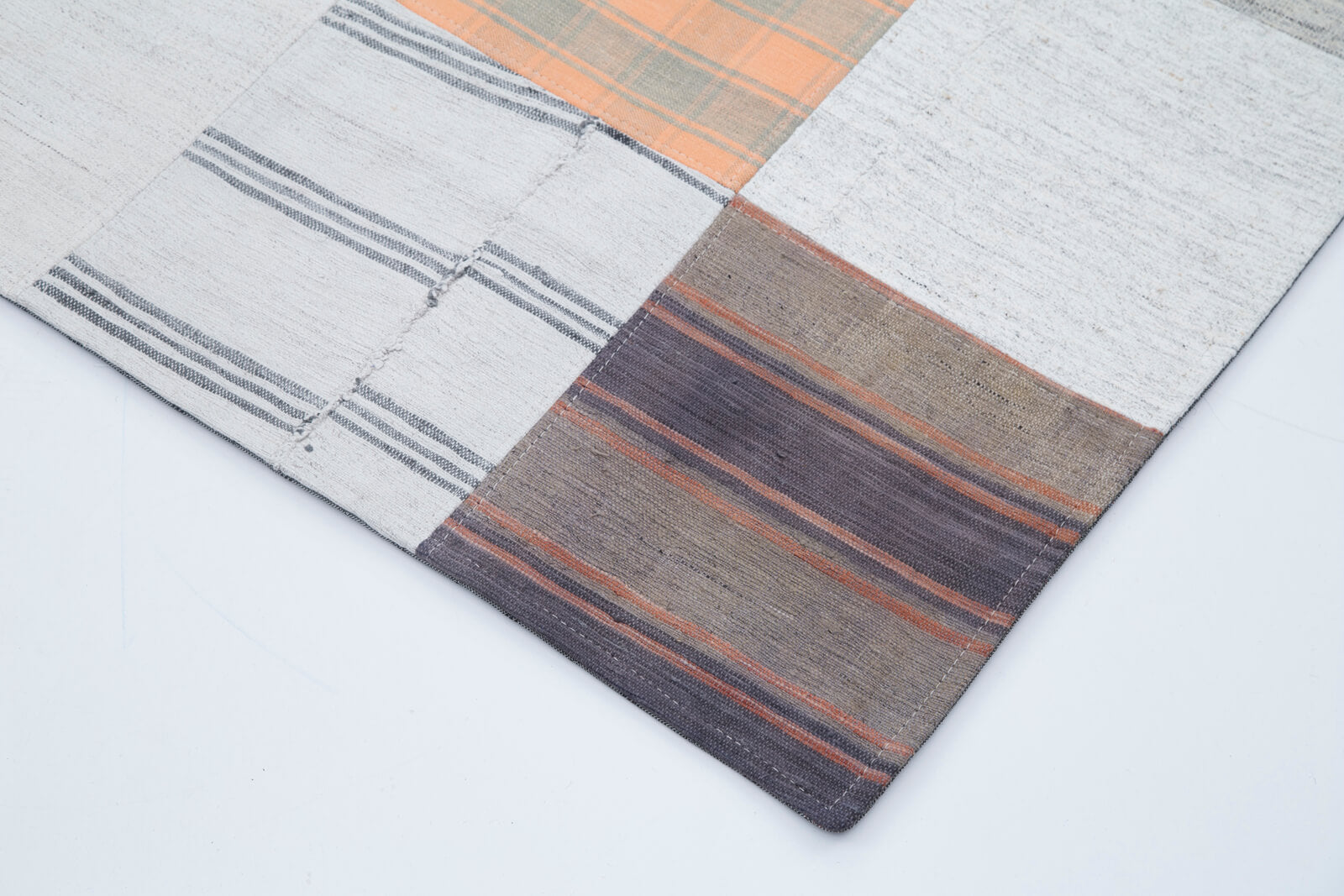 Handmade Patchwork Rug – Kirk Yama Grey Cotton Wool 6'7''x9'9'' Vintage Area Rug