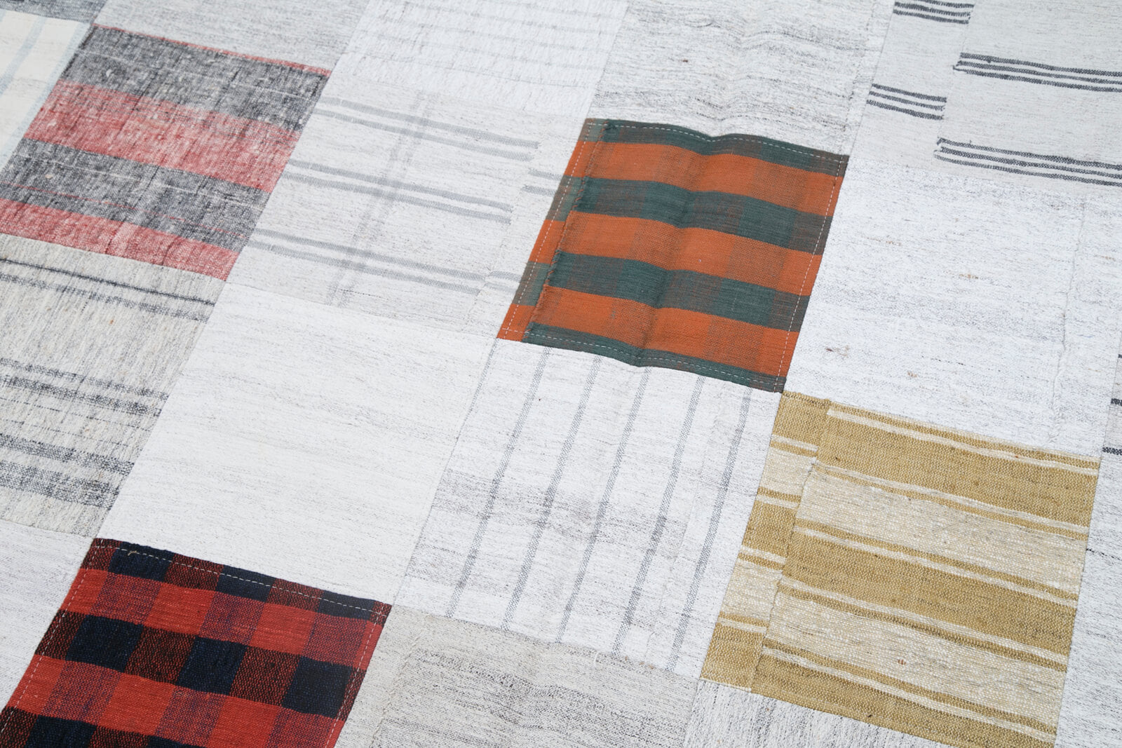 Handmade Patchwork Rug – Kirk Yama Grey Cotton Wool 6'7''x9'9'' Vintage Area Rug