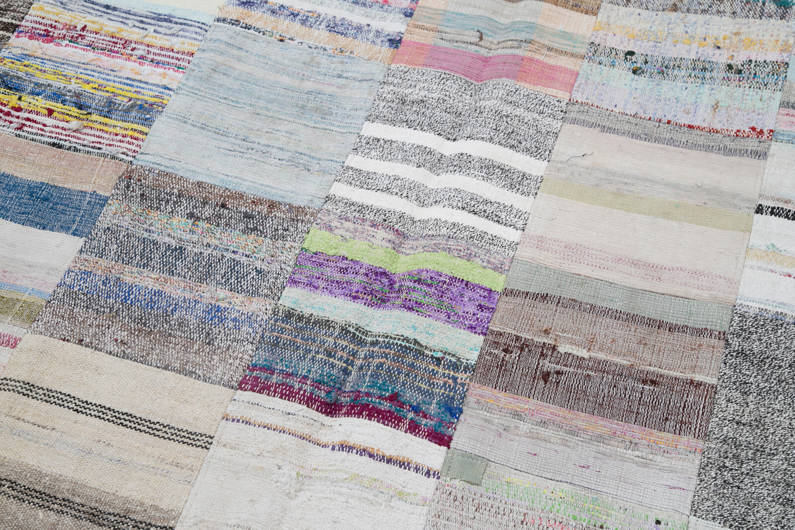 Handmade Patchwork Rug - Kirk Yama Grey Cotton Wool 6'8''x9'10'' Vintage Area Rug
