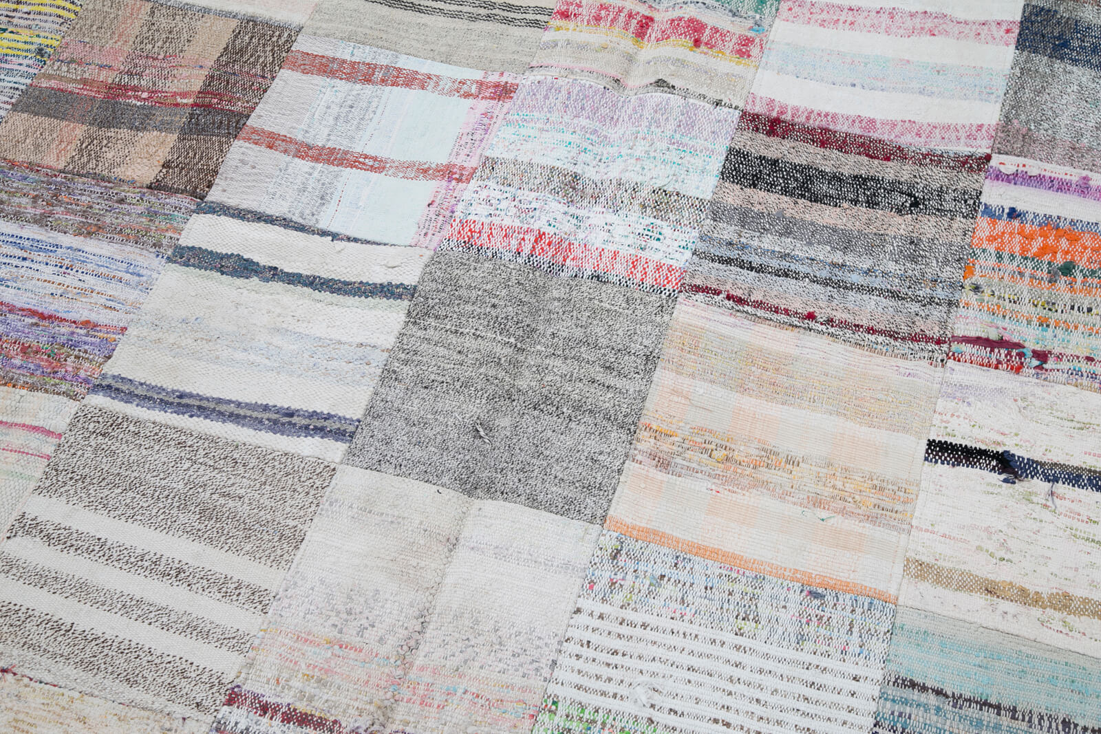 Handmade Wool Area Rug - Kirk Yama Grey Patchwork Turkish Vintage Rug 6'8''x9'9''
