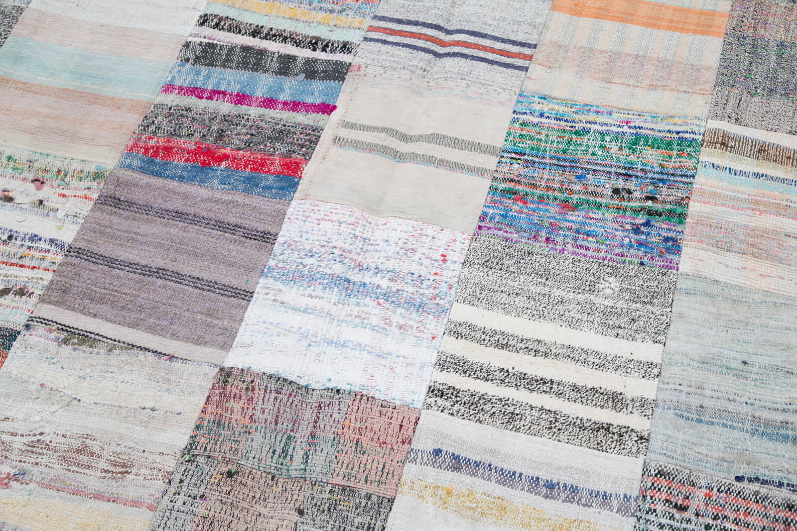 Handmade Patchwork Rug - Kirk Yama Grey Cotton Wool Vintage Area Rug 6'8''x9'10''