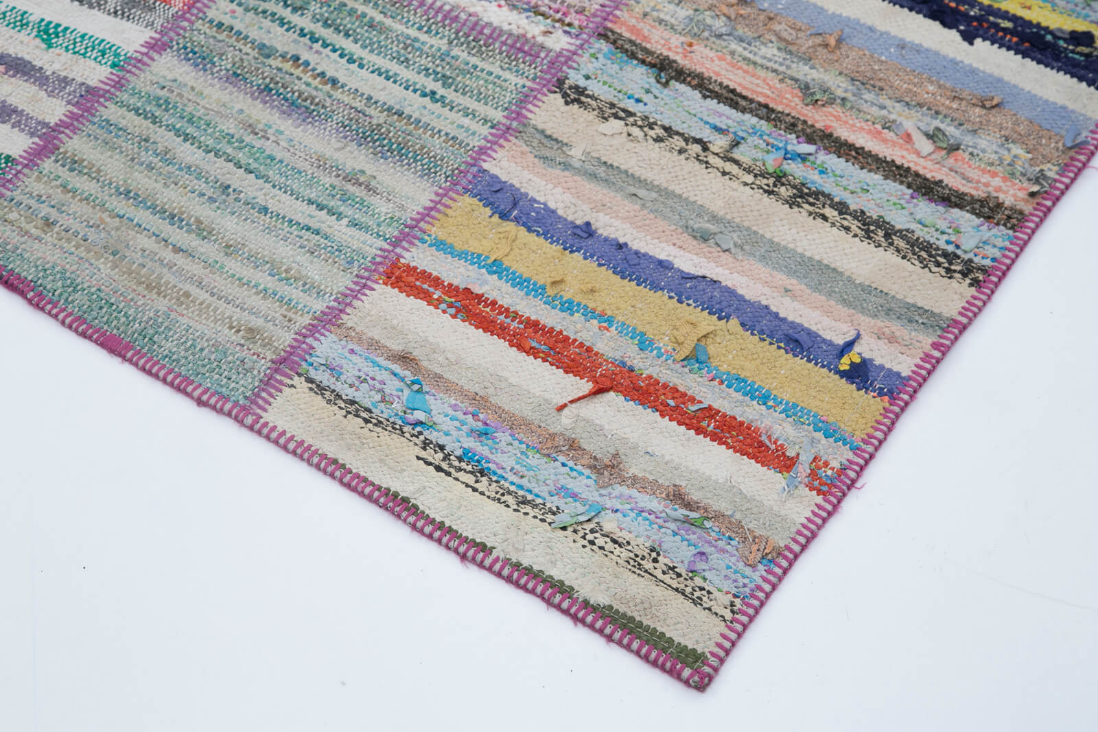 Handmade Area Rug – Vintage Grey Patchwork Carpet With Wool Cotton Blend