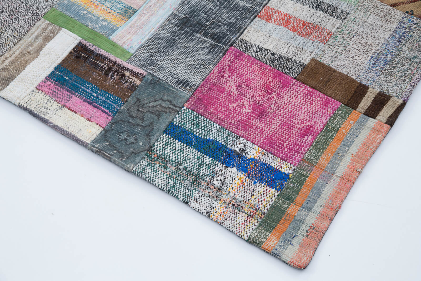 Handmade Area Rug – Vintage Grey Patchwork Cotton Wool Carpet 8'1'' x 10'1''