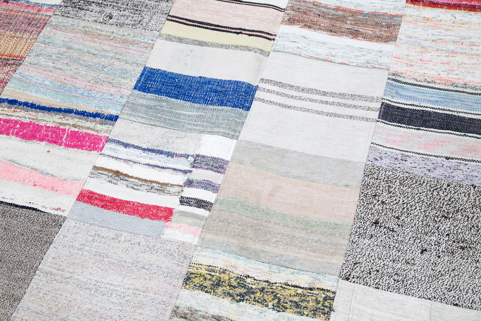 Handmade Patchwork Rug - Kirk Yama Grey Cotton Wool Area Rug 8'2'' x 10'0''