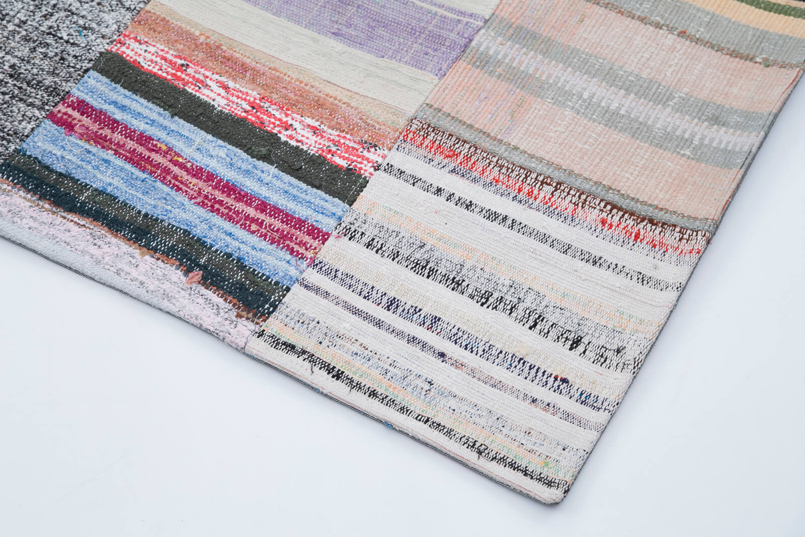 Handmade Patchwork Rug - Kirk Yama Grey Cotton Wool Area Rug 8'2''x10'0''