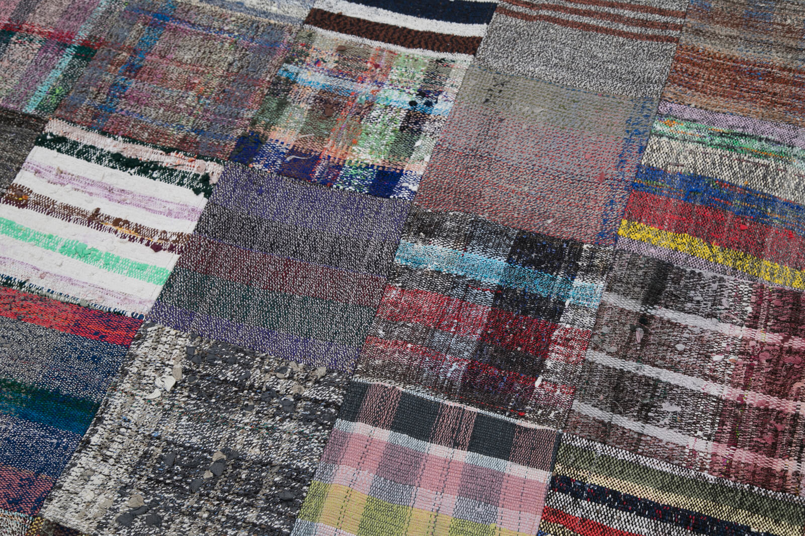 Handmade Patchwork Rug - Kirk Yama Grey Area Rug 7'9''x9'10'' Cotton Wool