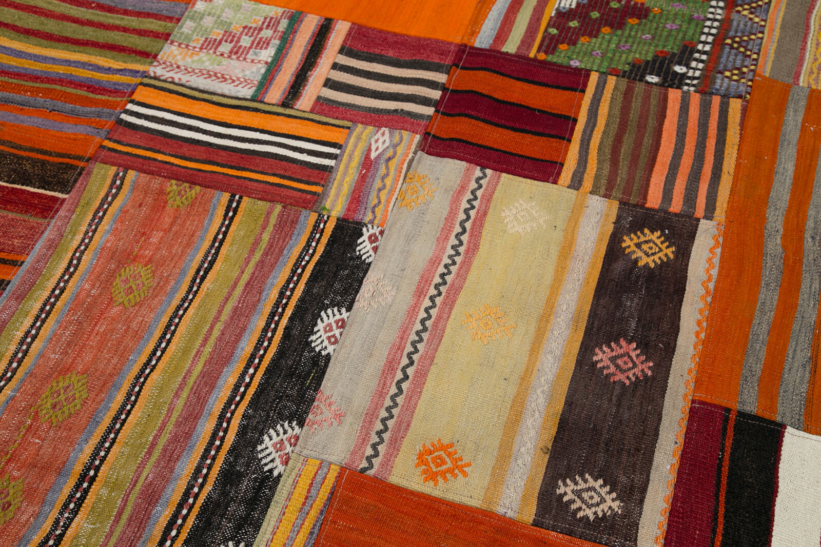 Handmade Area Rug - Kirk Yama Orange Patchwork Wool Cotton Carpet 6'8''x9'10''