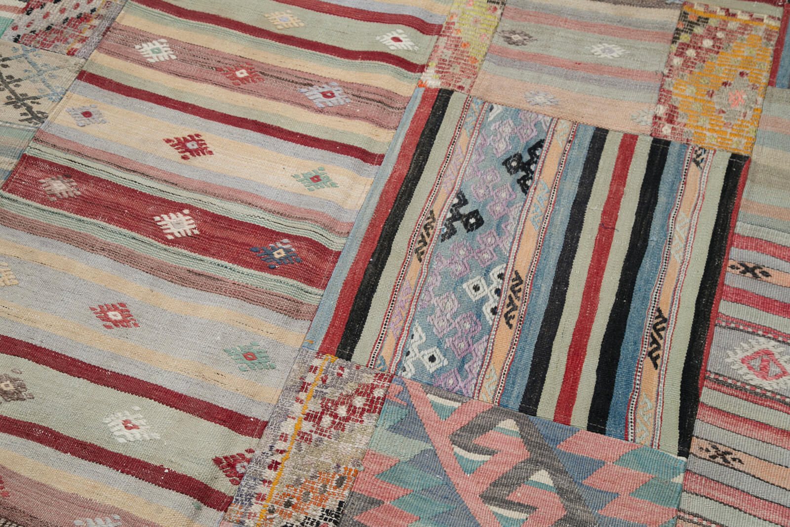 Handmade Patchwork Rug - Kirk Yama Brown Turkish Patchwork Carpet 6'8''x9'11''