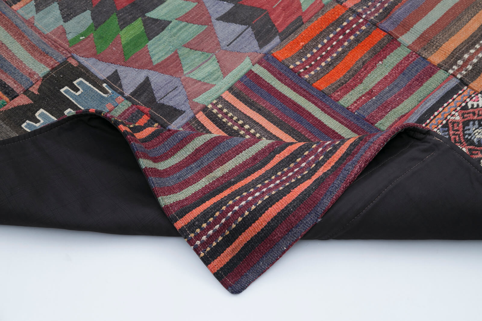 Handmade Area Rug - Kirk Yama Burgundy Patchwork Cotton Wool Carpet 6'7'' x 9'10''