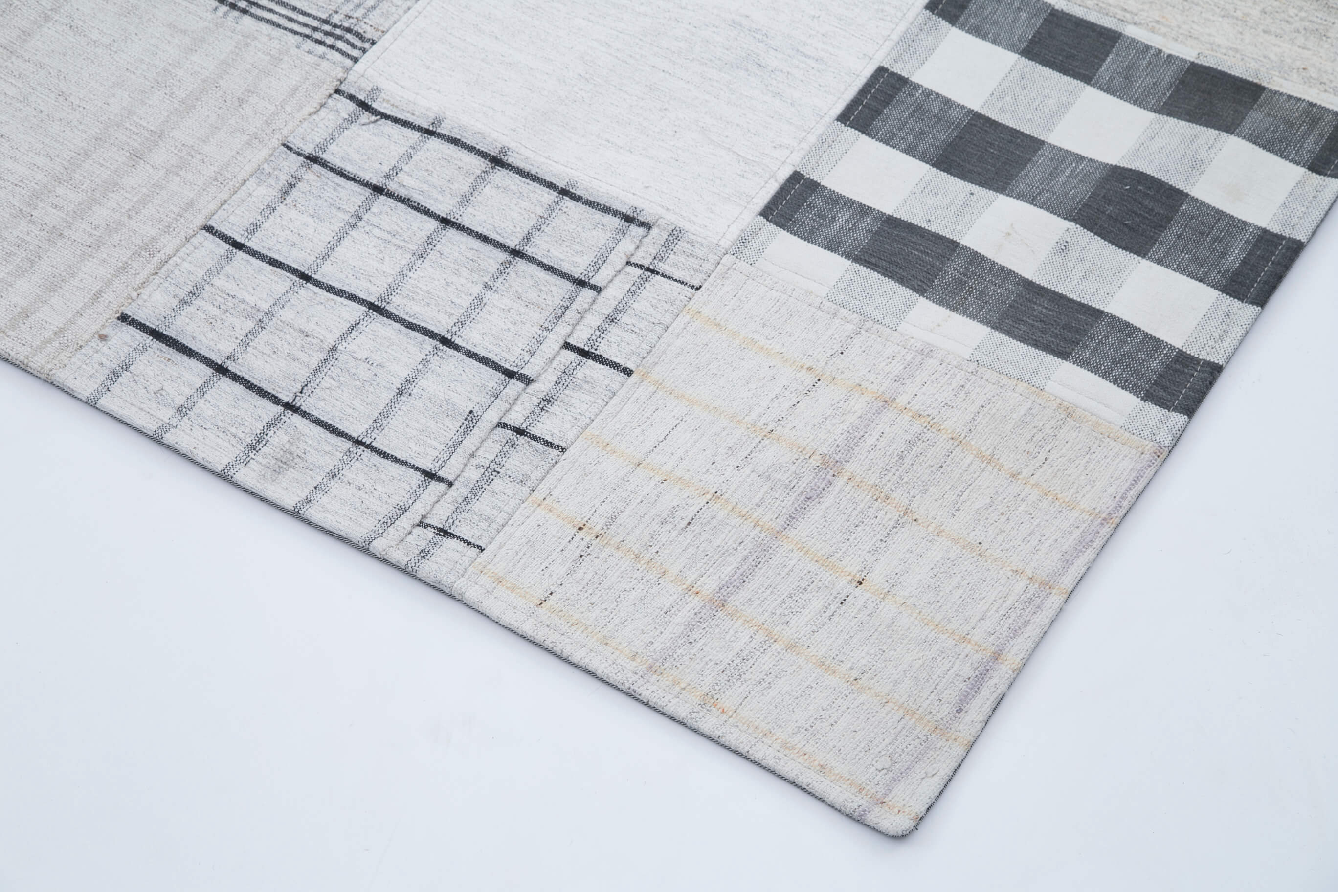 Handmade Area Rug - Kirk Yama White Patchwork Cotton Wool 8x10 Soft Vintage Carpet