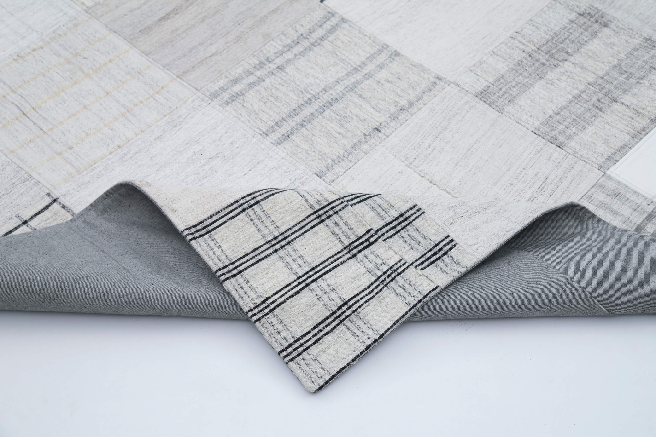 Handmade Patchwork Rug – Grey Cotton Wool Area Rug 8'x10' Durable Living Room Carpet