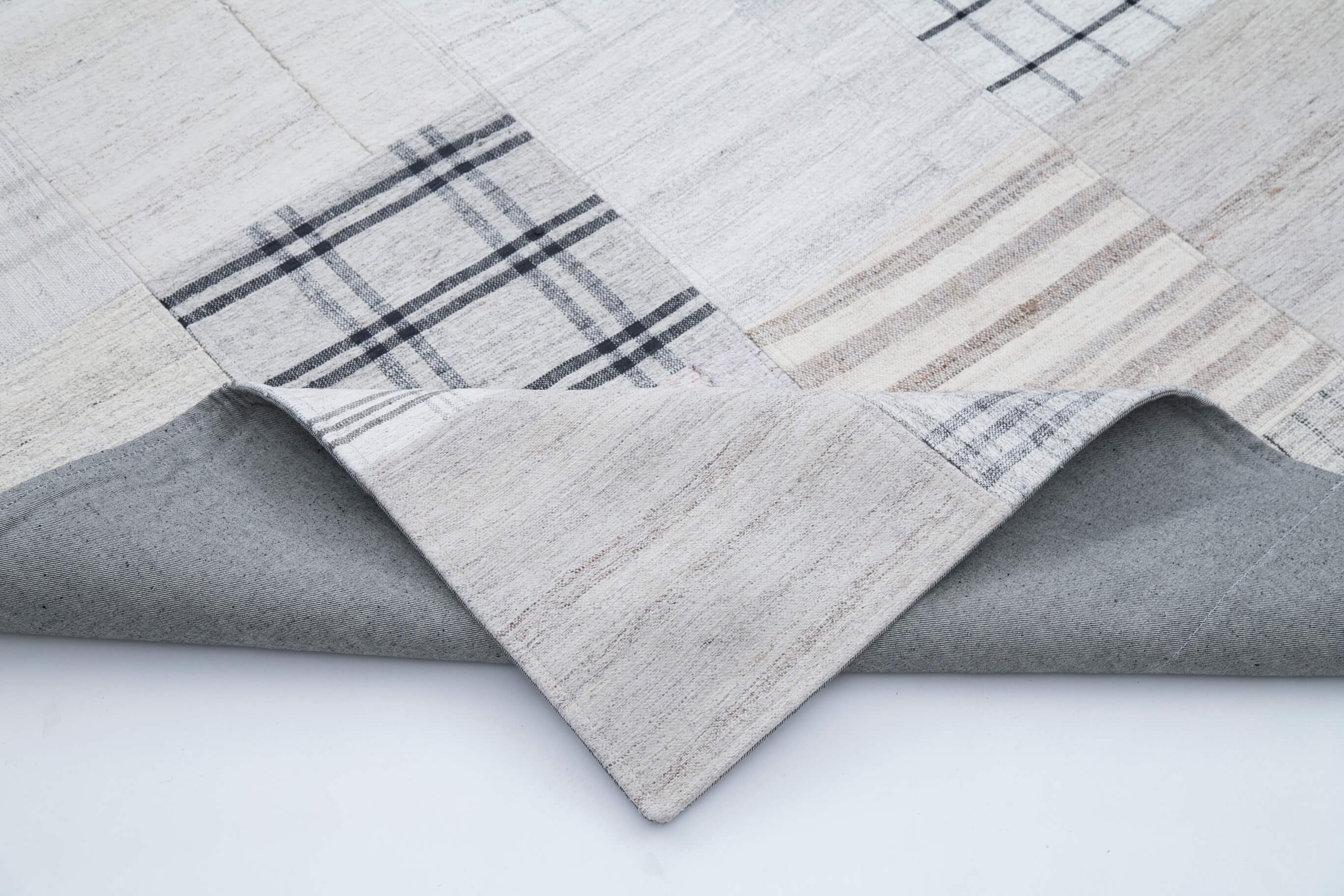 Handmade Area Rug – Kirk Yama White Patchwork Cotton Wool Carpet 8'x10'