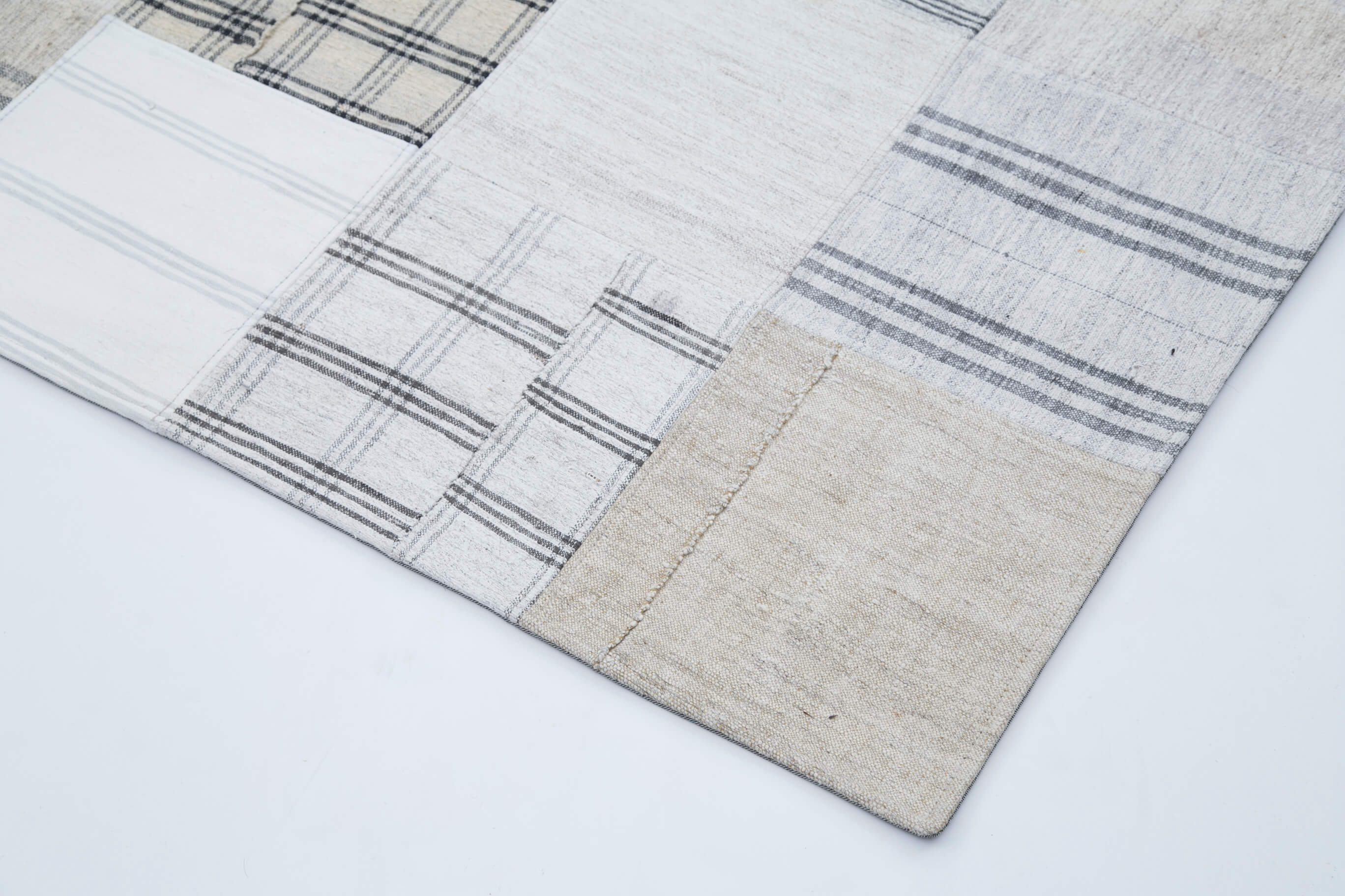 Handmade Area Rug – White Patchwork Wool Cotton Vintage Turkish Carpet 8'x10' by Agacan