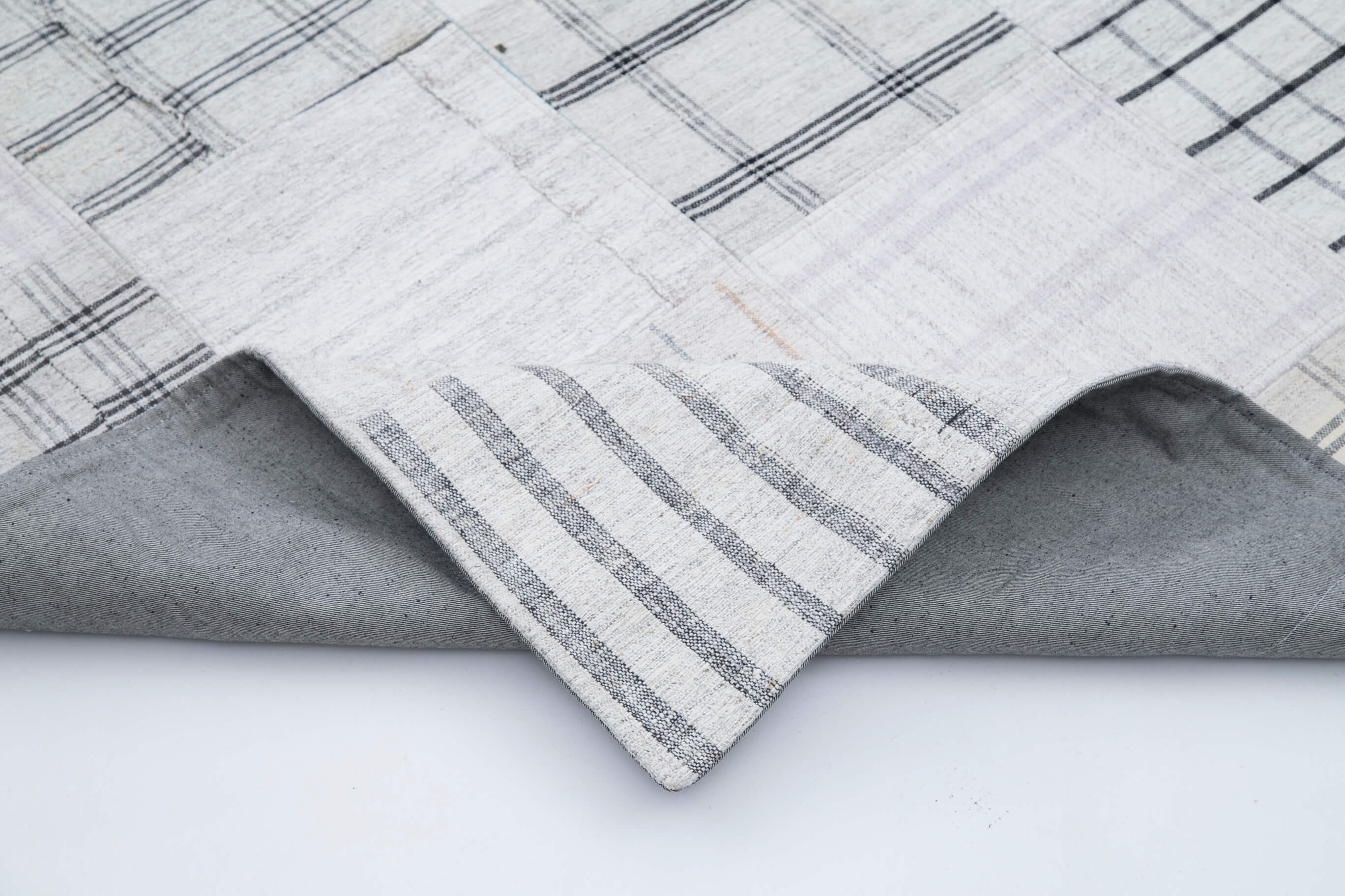 Handmade Patchwork Rug – Kirk Yama Cotton Wool 8x10 Area Rug, Neutral Color