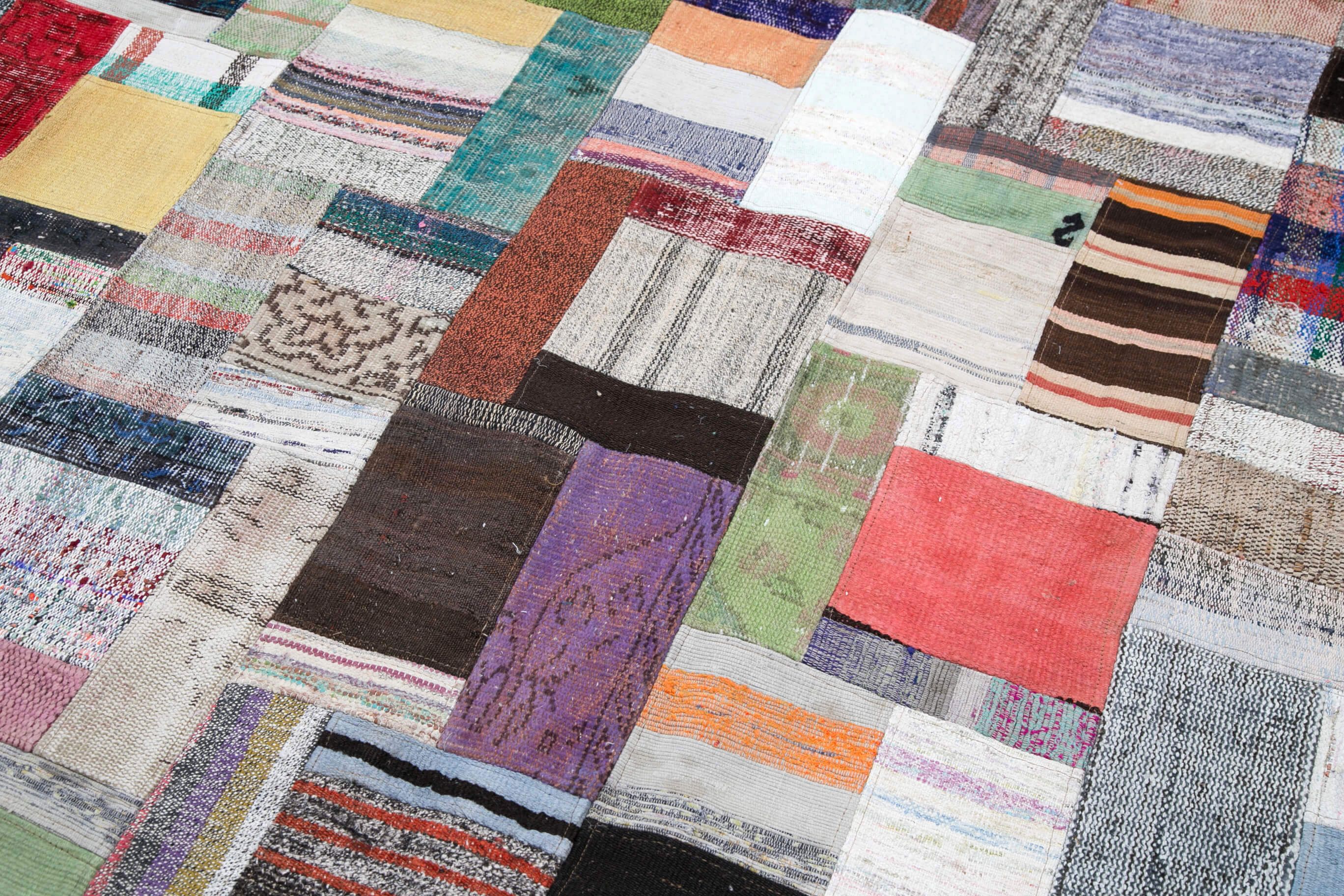 Handmade Patchwork Rug – Grey Cotton Wool Area Rug 8'5'' x 11'6'' | Vintage Turkish Carpet